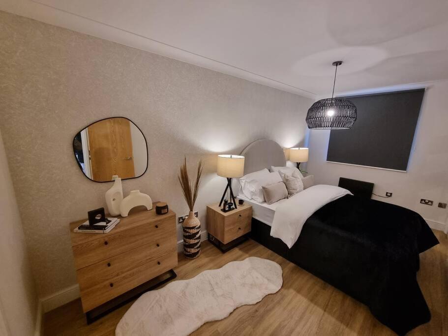 伯明翰73 Broadway Plaza公寓 外观 照片